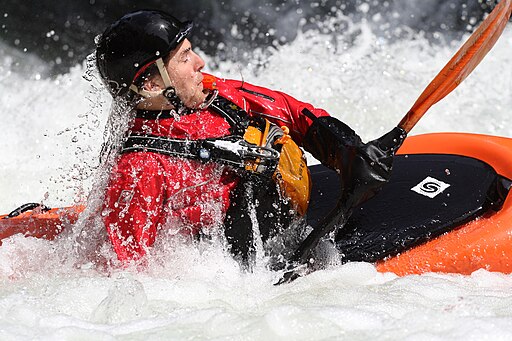Self-Rescue Techniques In Kayaking

Headwes at English Wikipedia, CC BY-SA 3.0 <https://creativecommons.org/licenses/by-sa/3.0>, via Wikimedia Commons